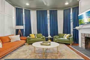 Nesting Escapes at Abercorn Apartments, Savannah