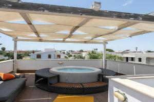 Cozy Apartment In With House Sea View, Reitani