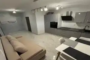 Apartman Elvis, Sukosan