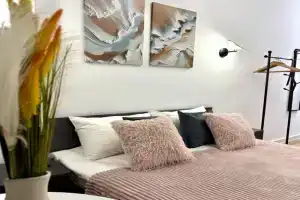 Studiya Shantal ryadom s Mega i ARBAT Apartments, Almaty