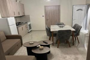 Nest of paradise 2 Apartments, Trikala