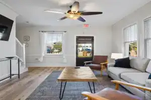 Downtown! Walkable to the Beach & Casinos! Guest house, Biloxi