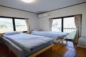 狼谷民宿 Guest house, Yuzawa