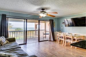 Ocean-View Balcony! North Beach 2nd-Floor Unit Apartments, Corpus Christi