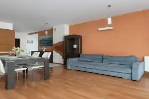 Spacious Apartment with Underground Parking and Terrace by Noclegi Renters, Katowice