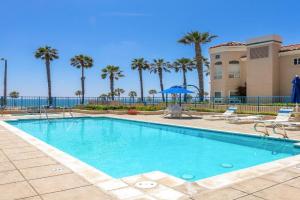 4P-201 Ocean View Steps to Beach Guest house, Oceanside