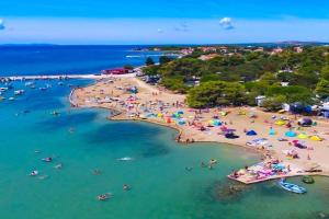 Lovely Home In With Wifi Guest house, Privlaka