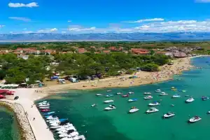 Amazing Home In With Wifi Guest house, Privlaka