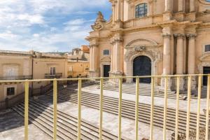 Apartment Ettore- Wohnung mit Blick auf die Kathedrale von Ibla by Interhome, Ragusa