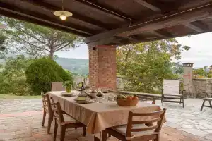 Holiday Home Geranei Haus mit Schwimmbad zwischen Florenz und by Interhome, Pratovecchio