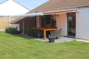 Holiday Home Ruhig gelegenes in by Interhome, De Haan