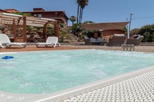 Holiday Home Zyklopenhaus- Erstaunliche Aussicht und privates Mini-Spa by Interhome, Aci Trezza