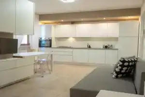 URBAN MOOD centro-mare-parcheggio gratuito-Smart self check in 24h Apartments, Pescara