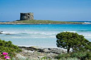 Sea view house, private parking, WiFi, Badesi