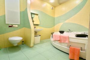 Vidova z dvomistnim Dzhakuzi BUSSINES Apartments, Kharkiv