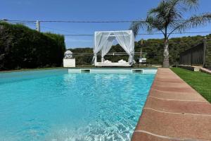 Seahomes Vacations - Charming House with Private Pool, Pineda de Mar