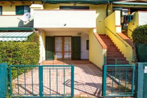 Family flat with two private courtyards Apartments, Eraclea Mare