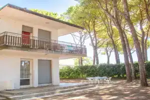 Spacious first-floor flat near the beach Apartments, Eraclea Mare
