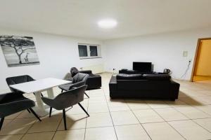 House AL11, Russelsheim
