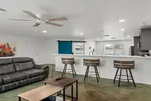 New Desert Casita - City & Mountain Views - Pet Friendly Guest house, Tucson