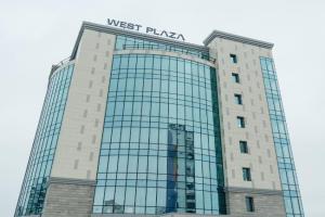 West Plaza Hotel, Uralsk