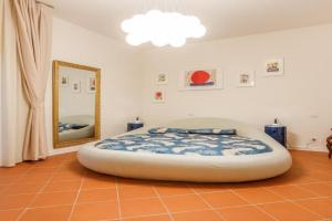 Inner Garden Retreat near Ghirlandina, Modena
