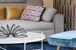 Cozy and Stylish Stay in Mountain View Condo Guest house, Canmore