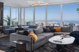 Entire Floor 2BDR w Luxury Amenities Balcony SkyLux Penthouse by AvantStay, San Diego