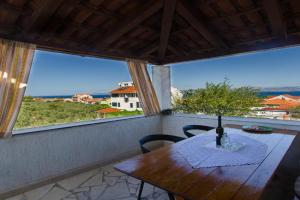 Apartment 7631a, Supetar