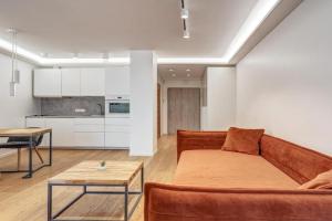 Center Apartment near Hillton with self check-in, Vilnius