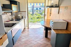 Il Sole in Terrazza - A due Passi dal Mare - Private Garden Apartments, Marina di Massa