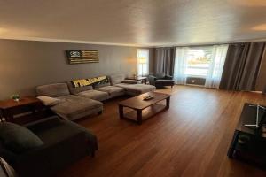 Near Lambeau and Titletown District Guest house, Green Bay