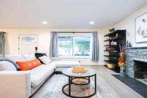 Marbella Lane - Exquisite Home 3BR Guest house, Sunnyvale