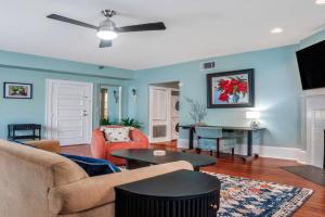 Victorian Style 1 Bedroom with Modern Touches, steps from Forsyth Park, Savannah