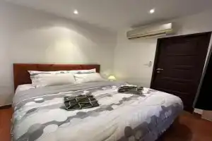 Cozy Condo with full kitchen Apartments, Patong