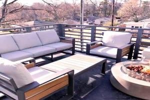 Fire Pit - 6 Min to Duke and Downtown - Private Balcony Guest house, Durham