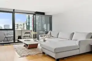 Modern 2 Bedroom Southbank Apartment, Melbourne
