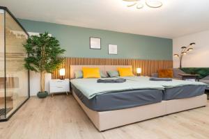 Cozy Wellness Suite - Perfect for 5 Guests - Netflix, Frechen