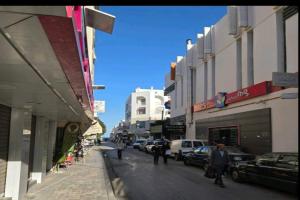 Cozy 1-Bedroom Apartment in with Outdoor Kitchen and Balcony, Sousse