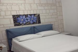 Casita Blanca Apartments, Santa Flavia