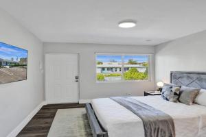 Pelican Studio Apartment in, Pompano Beach