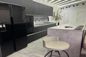 Sea View Apartment on French Boulevard, Odessa
