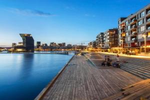 Modern Waterfront - Private Terrace - Central Apartments, Oslo