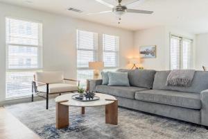 Landing Apartments - Shelby at Northside, Fort Worth