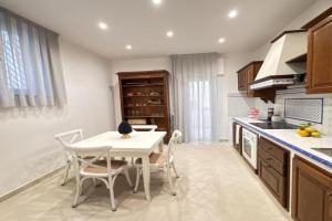 Cozy Apartment with Lovely Terrace, Piano di Sorrento