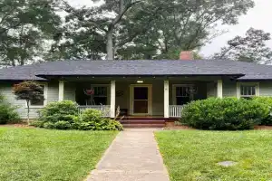 Bohemian Family Friendly 2BR Home-Near Biltmore Guest house, Asheville