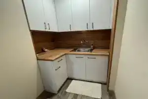 Mini House, Shumen