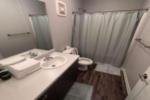 Olive Oasis Apartments, Des Moines