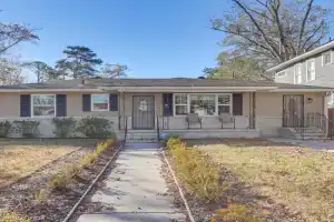 2 Mi to Downtown Dog-Friendly Home! Guest house, Savannah