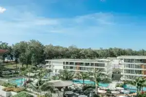 Coastal 1 bd apartment - Moments from the sea, Layan Beach